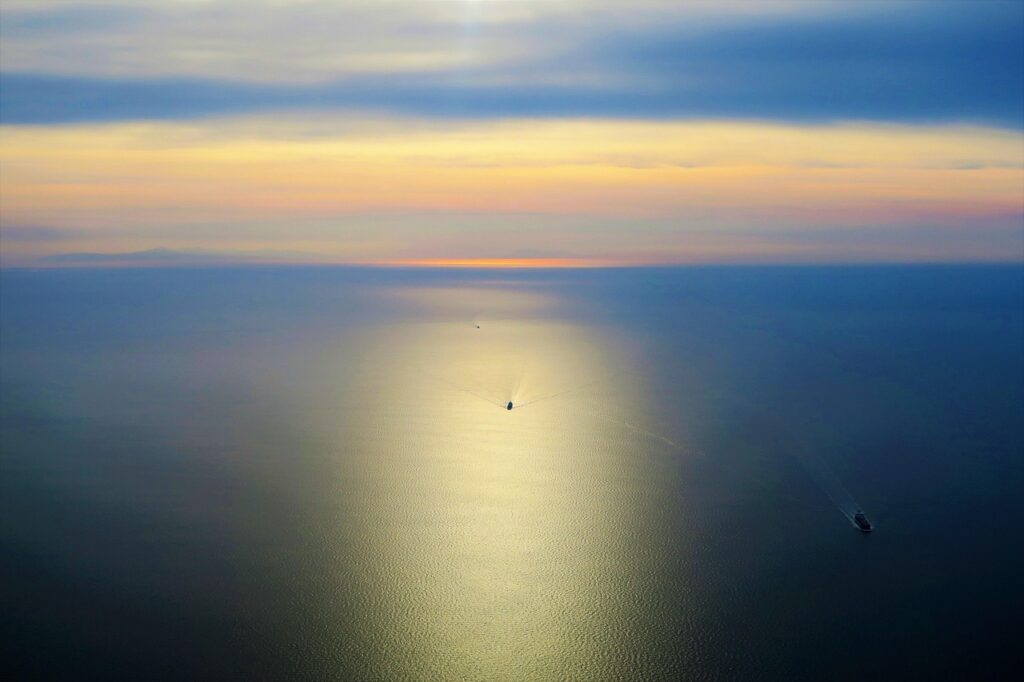 デオクリームの市販と通販、どちらが効果的なの？