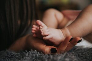 足の臭いと40代の加齢臭は関係があるの？